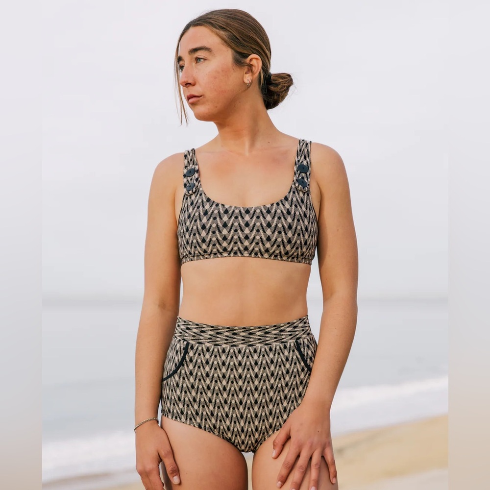 Seea Georgia Bikini Set Top Medium & High Waisted Bottoms Small in Aries Print